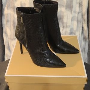 Size 7.5 Black leather heel booties